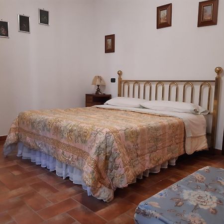Agriturismo Val Di Nappo カスティリオーネ・デッラ・ペスカーイア エクステリア 写真